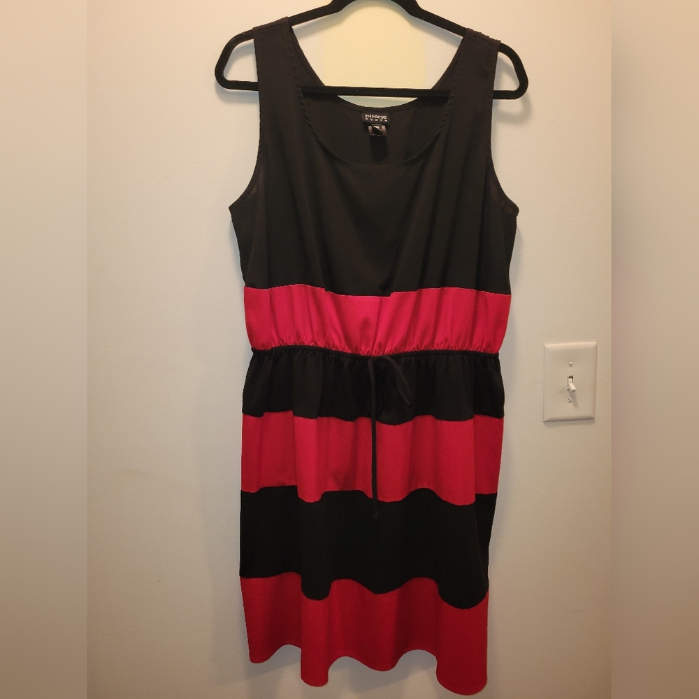 En Focus Red and Black Dress 16W ❤️🖤